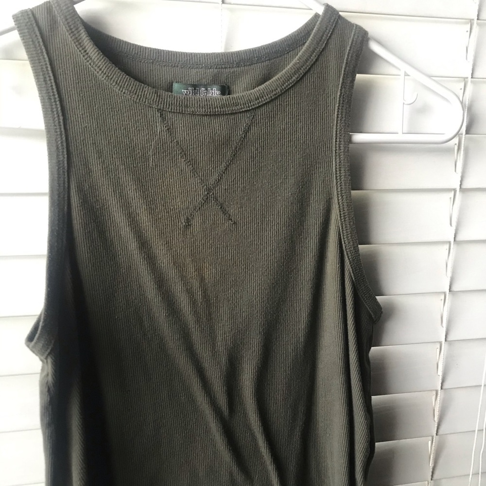 Army green tank top women’s XS